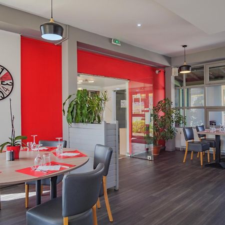Hotel Restaurant Les Jardins D'Épône Eksteriør billede